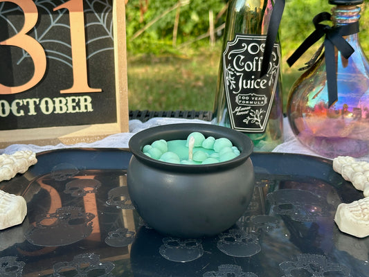 Bubbling Witch’s Brew Cauldron Candle